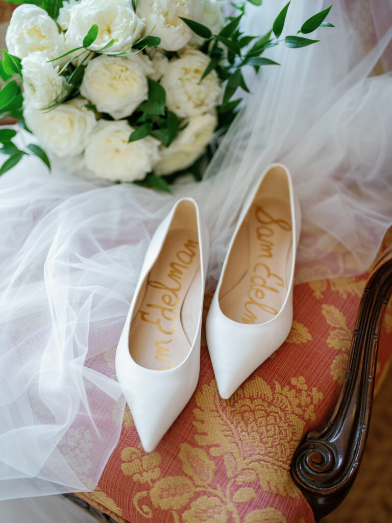 Sam Edelman shoes for the bride in this Sun Valley Wedding