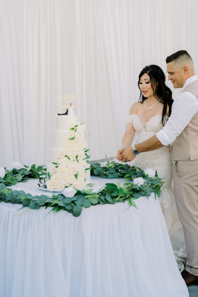Boise Wedding Mint Barrel Cake by Dulcerella