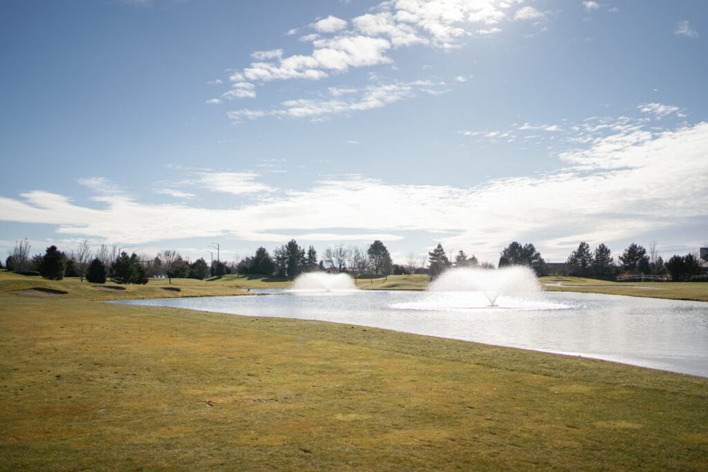 Boise Best Wedding Venue Spurwing Golf Club in Meridian front lawn fountain