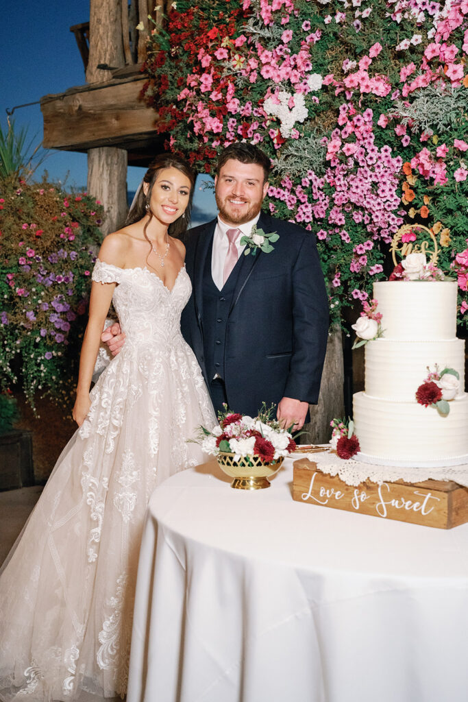 Best Boise wedding Venue Still Water Hollow Nampa bride groom cake