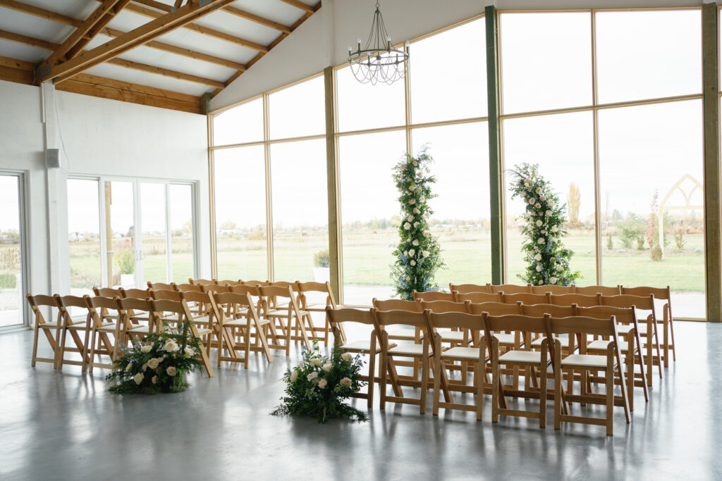 Boise Best Wedding Venue Magnolia Cottage Emmett Indoor Ceremony